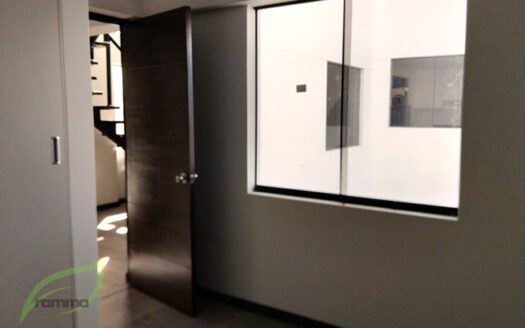 Duplex de estreno – Piedra Santa